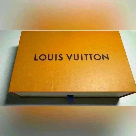 Louis Vuitton Damier Azur Felicie - Picture 4 of 17